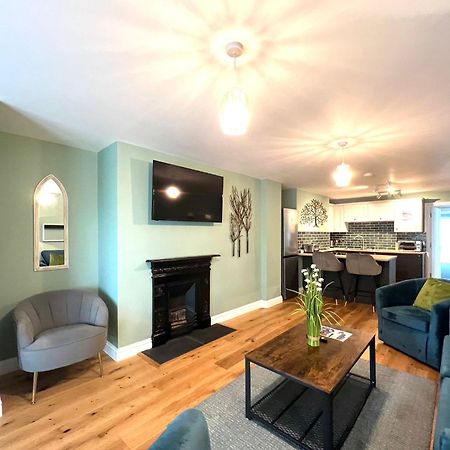 2 Bedroom Apartments Stopoverz Bristol Zewnętrze zdjęcie