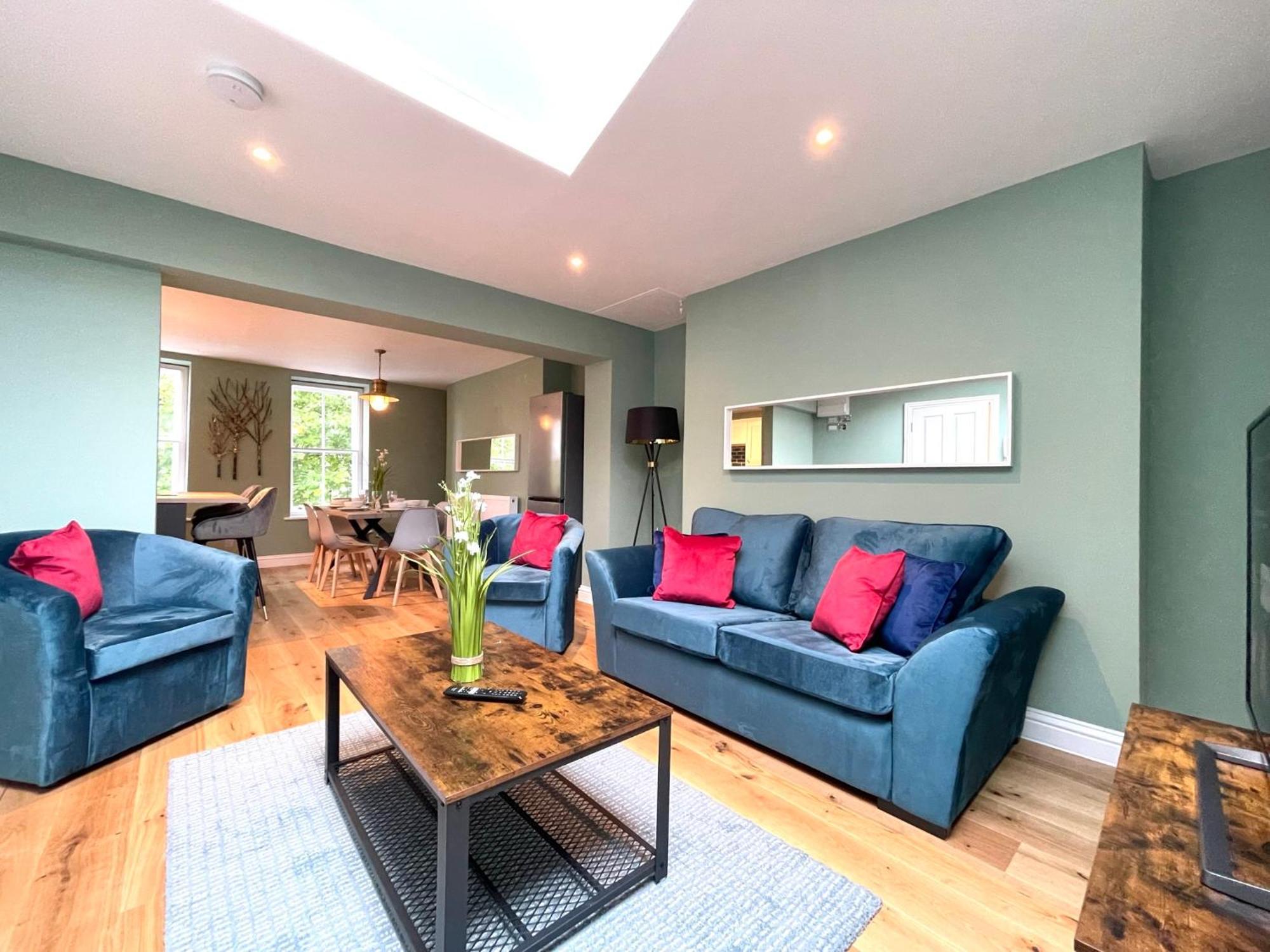 2 Bedroom Apartments Stopoverz Bristol Zewnętrze zdjęcie