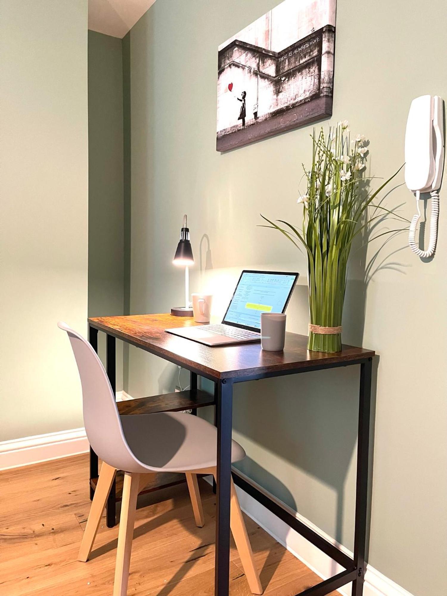 2 Bedroom Apartments Stopoverz Bristol Zewnętrze zdjęcie
