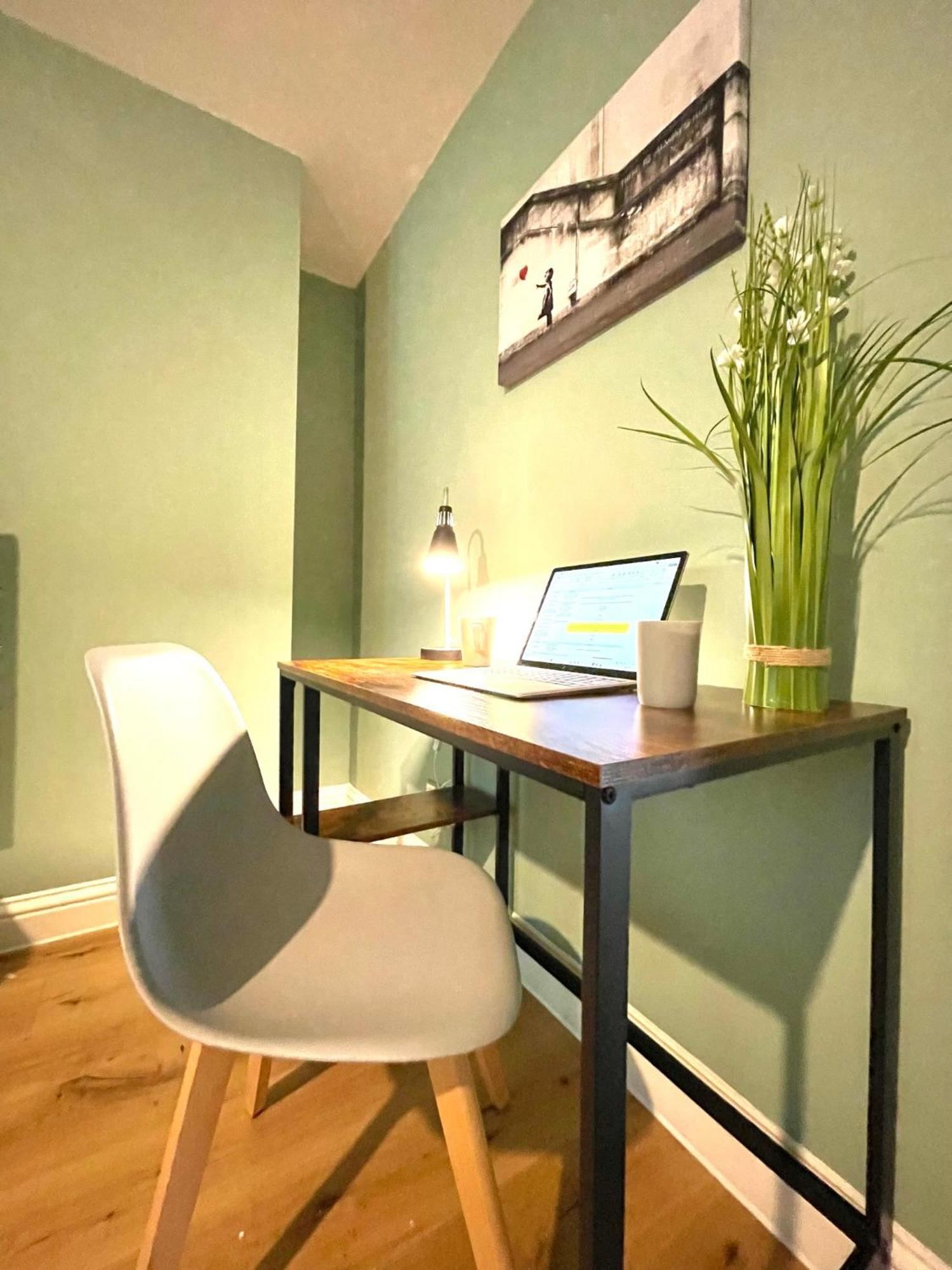 2 Bedroom Apartments Stopoverz Bristol Zewnętrze zdjęcie
