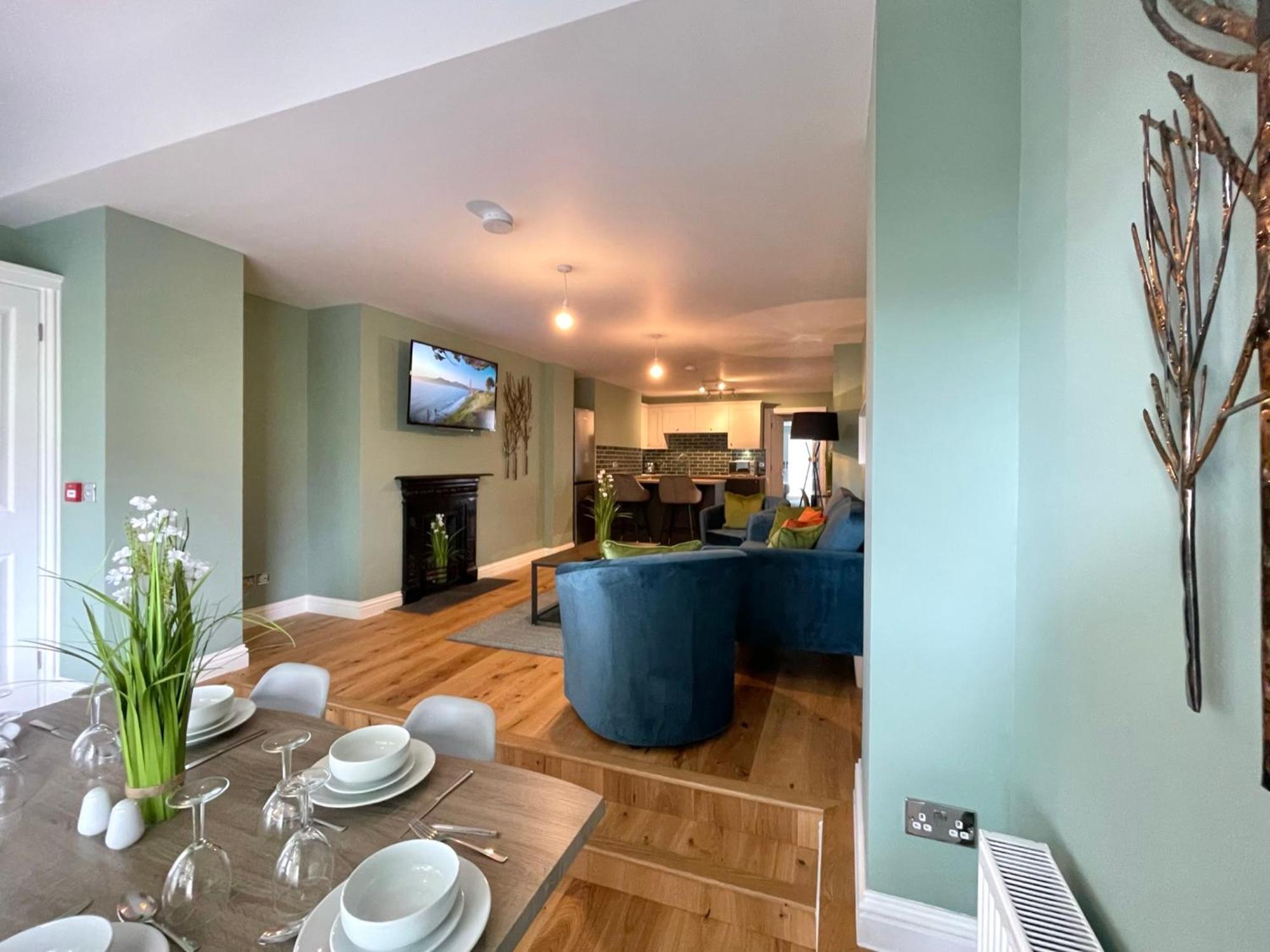 2 Bedroom Apartments Stopoverz Bristol Zewnętrze zdjęcie