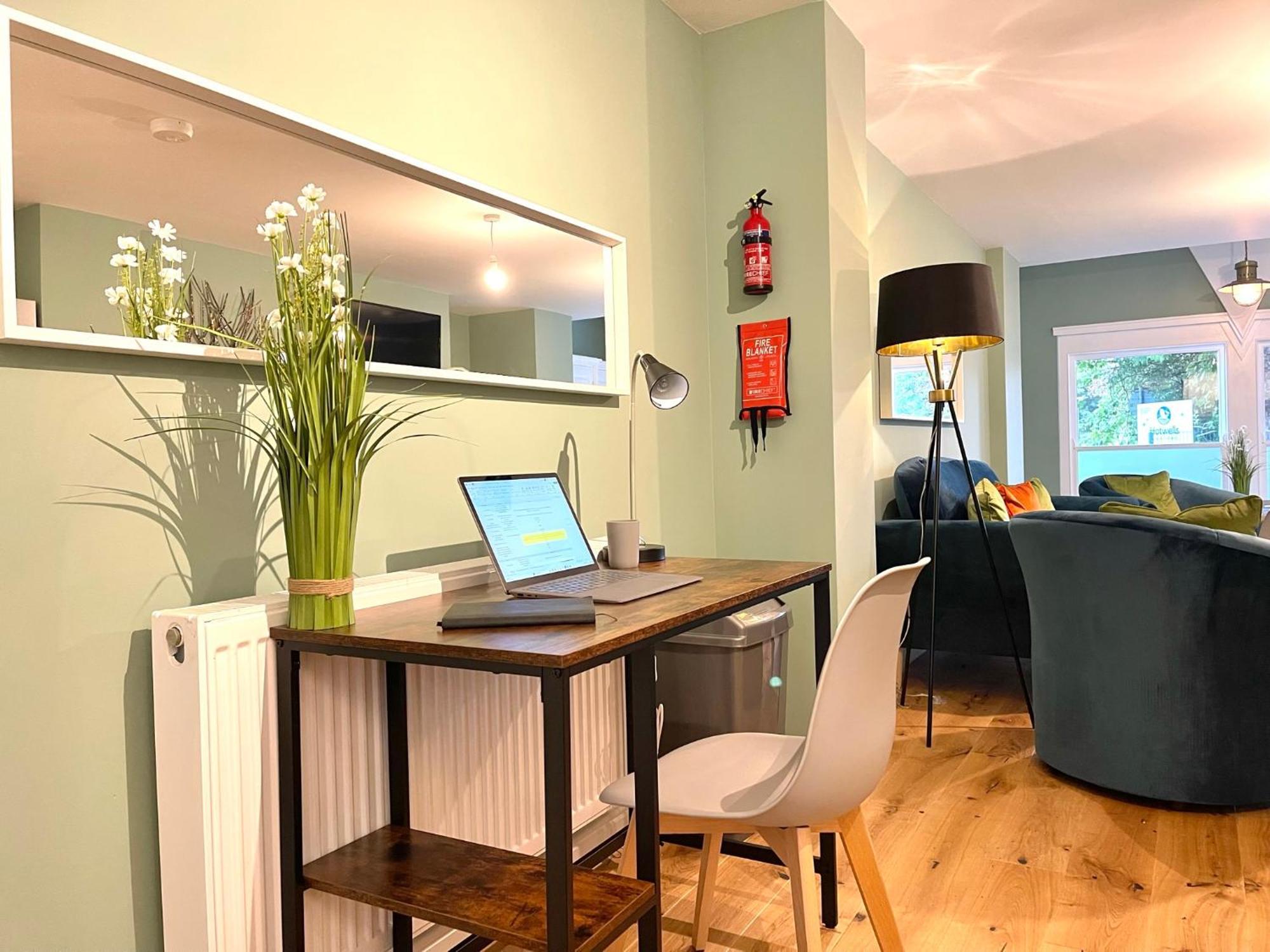 2 Bedroom Apartments Stopoverz Bristol Zewnętrze zdjęcie