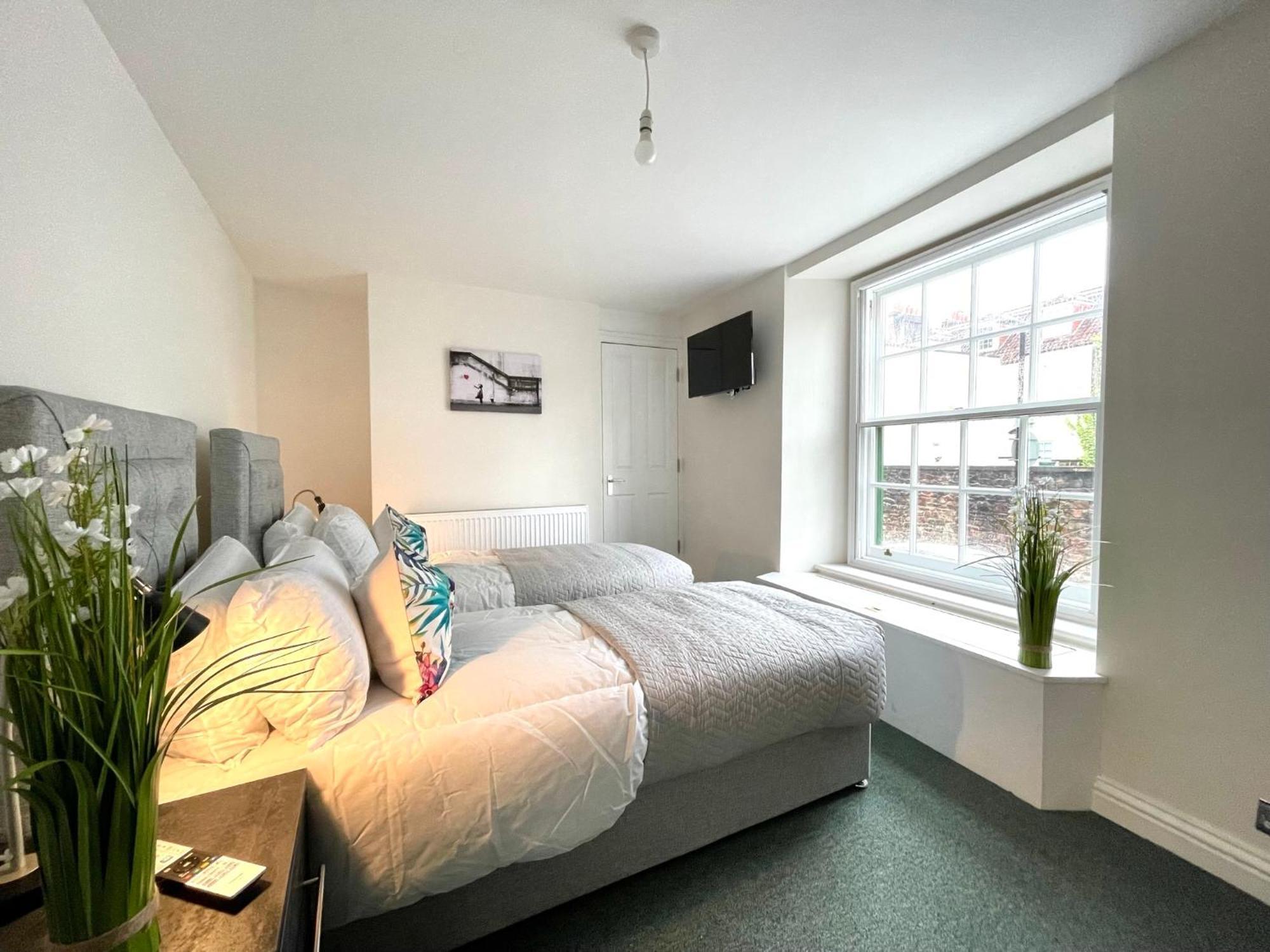 2 Bedroom Apartments Stopoverz Bristol Zewnętrze zdjęcie
