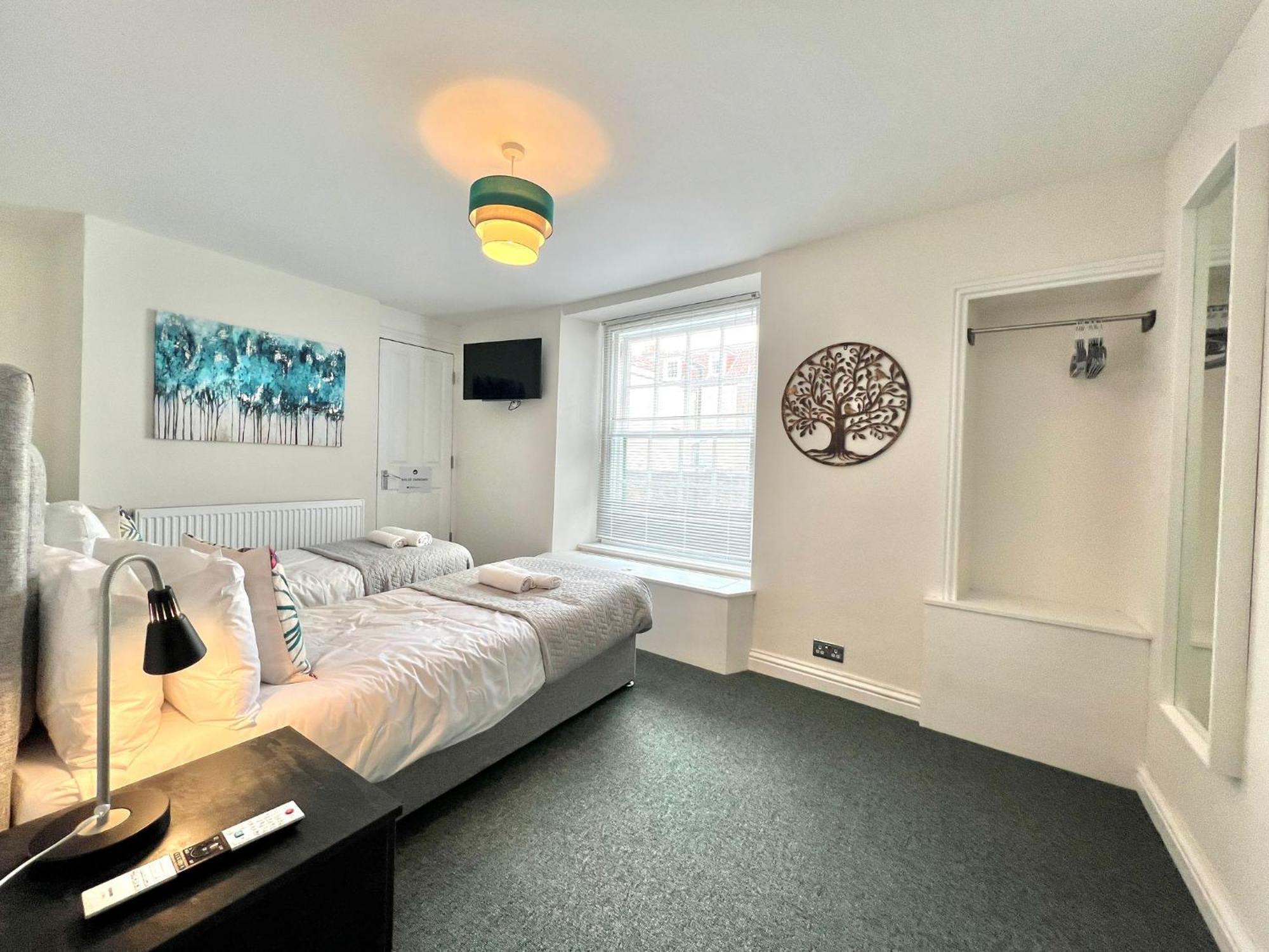 2 Bedroom Apartments Stopoverz Bristol Zewnętrze zdjęcie