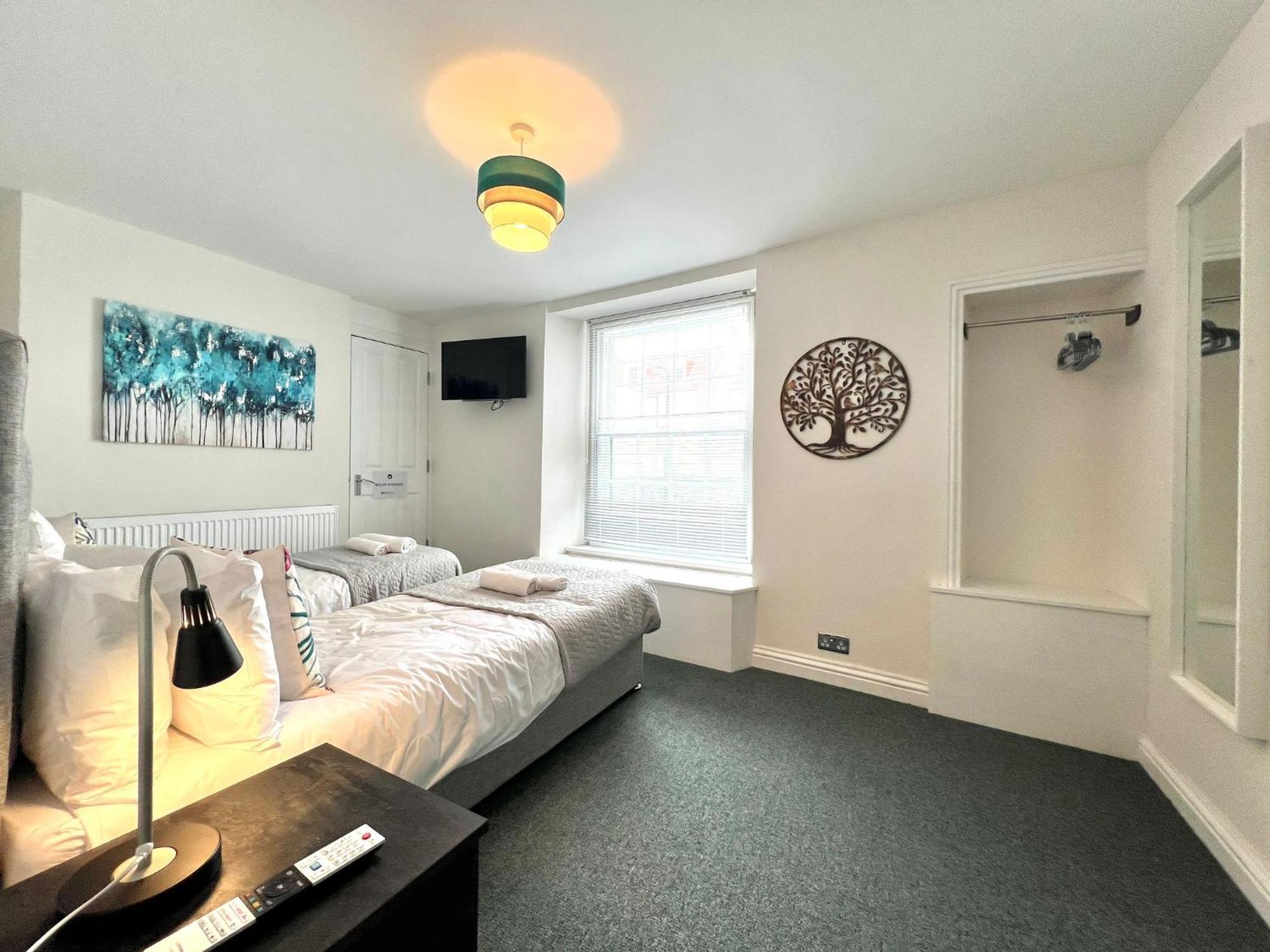 2 Bedroom Apartments Stopoverz Bristol Zewnętrze zdjęcie